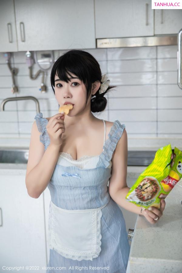   [XiuRen]高清写真图 2022.11.10 No.5834 严利娅Yuliya 丰腴美臀第43张图片